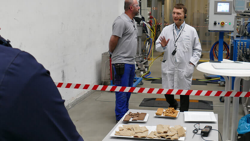 Coperion expert during live demonstration at Food Extrusion Seminar